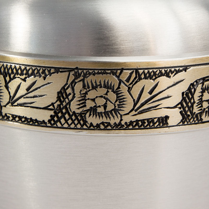 2956xs cremation urn for ashes close up
